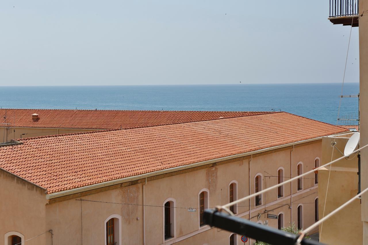 Bed and Breakfast Palazzo Melnis Cefalú Exterior foto